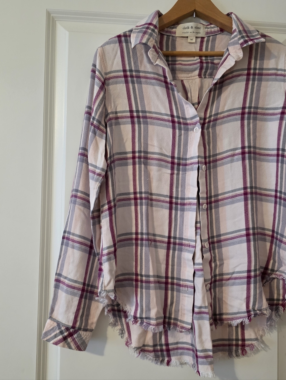 Cloth & Stone Plaid Distressed Hem Button Up Womens M Blush Coastal Cowgirl